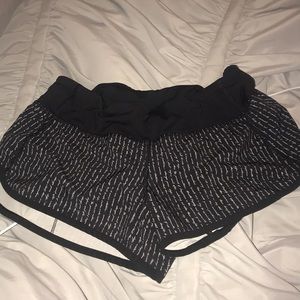 Size 6 Lululemon shorts (Speed Up Short)
